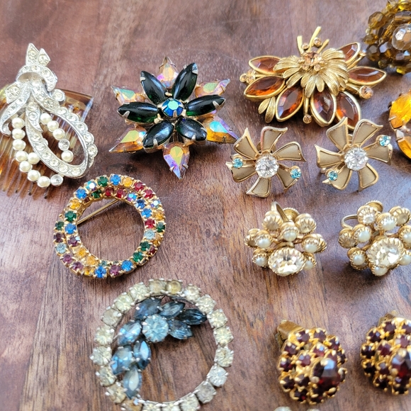 VINTAGE ASSORTMENT | RHINESTONE COLLECTION - Picture 4 of 4